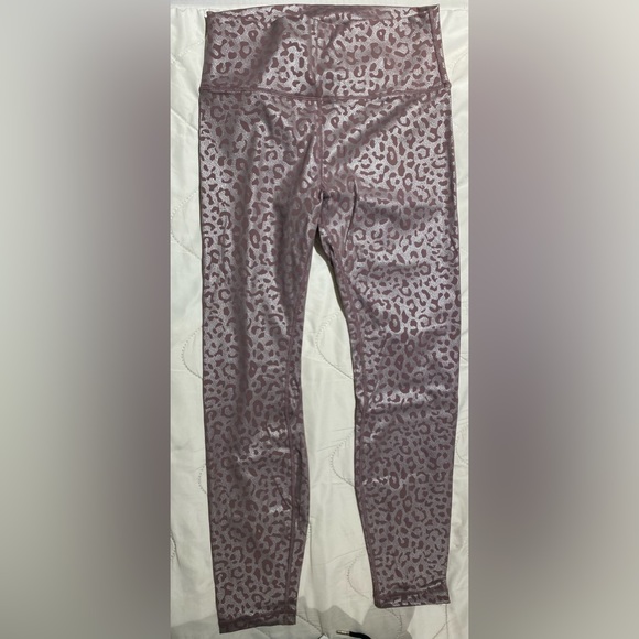 Never worn Zyia size 12 purple print leggings. Inseam 24 - Picture 1 of 4